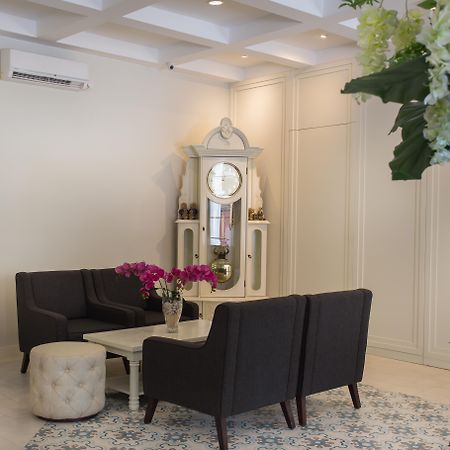 Amalfi Hotel Seminyak Екстер'єр фото