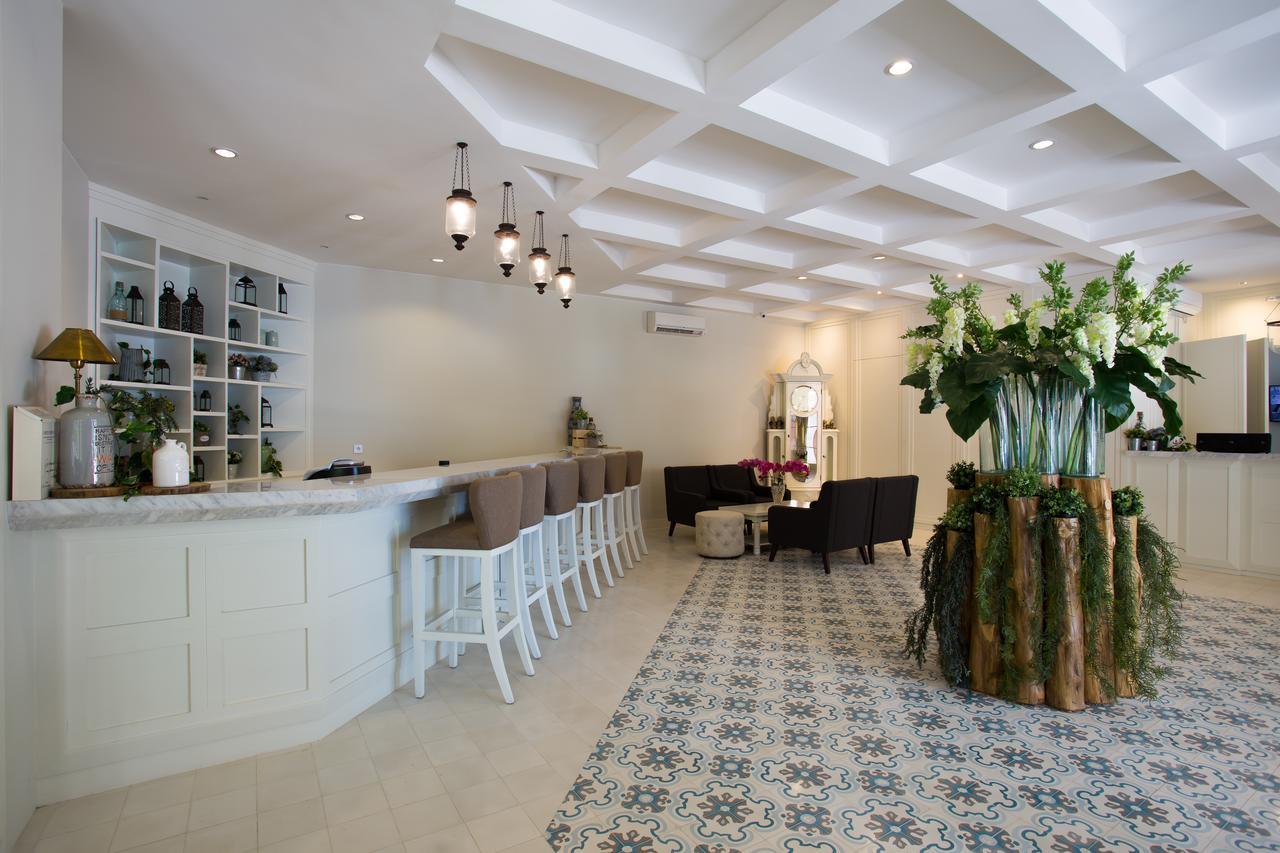 Amalfi Hotel Seminyak Екстер'єр фото