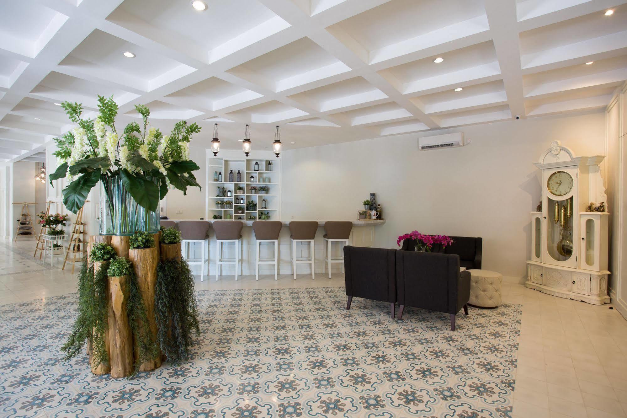 Amalfi Hotel Seminyak Екстер'єр фото