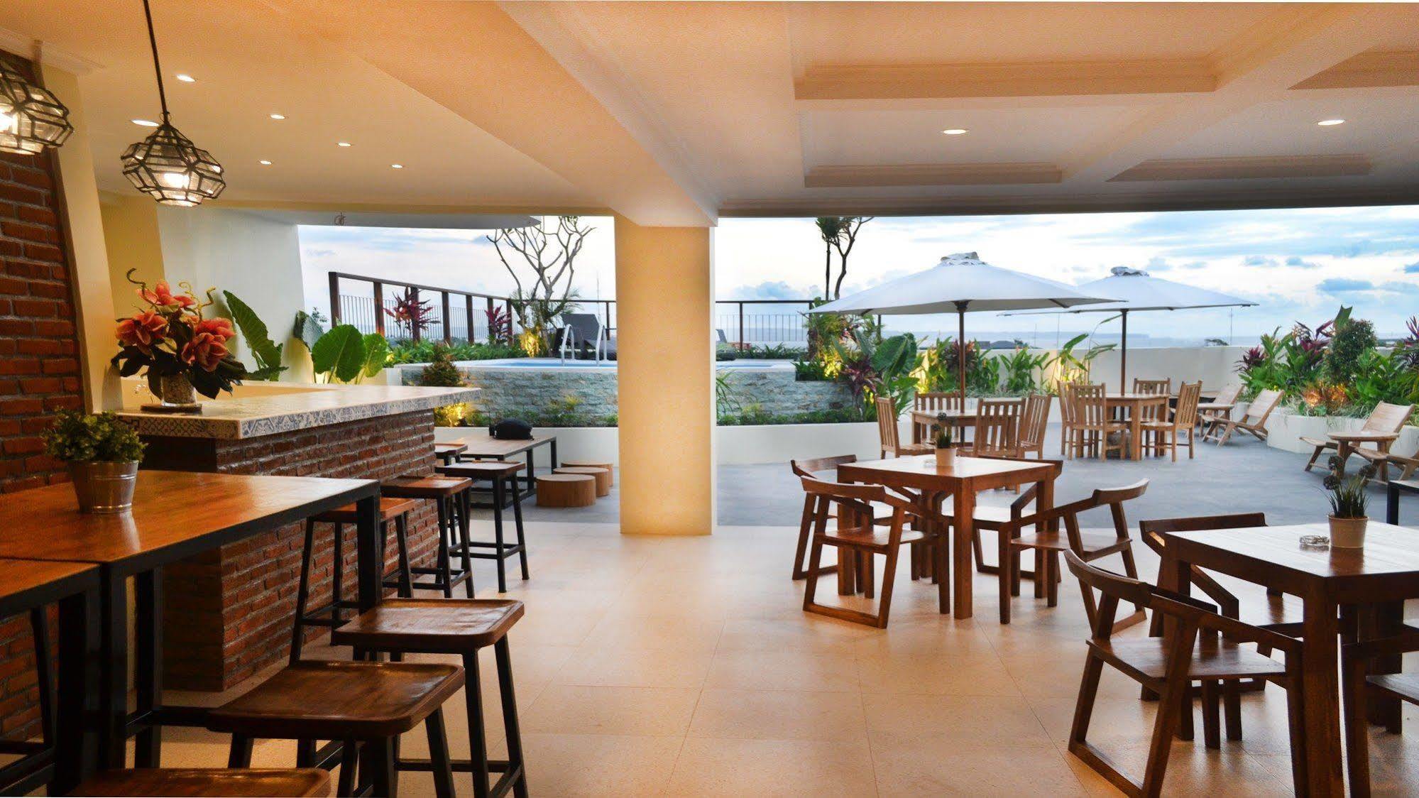 Amalfi Hotel Seminyak Екстер'єр фото